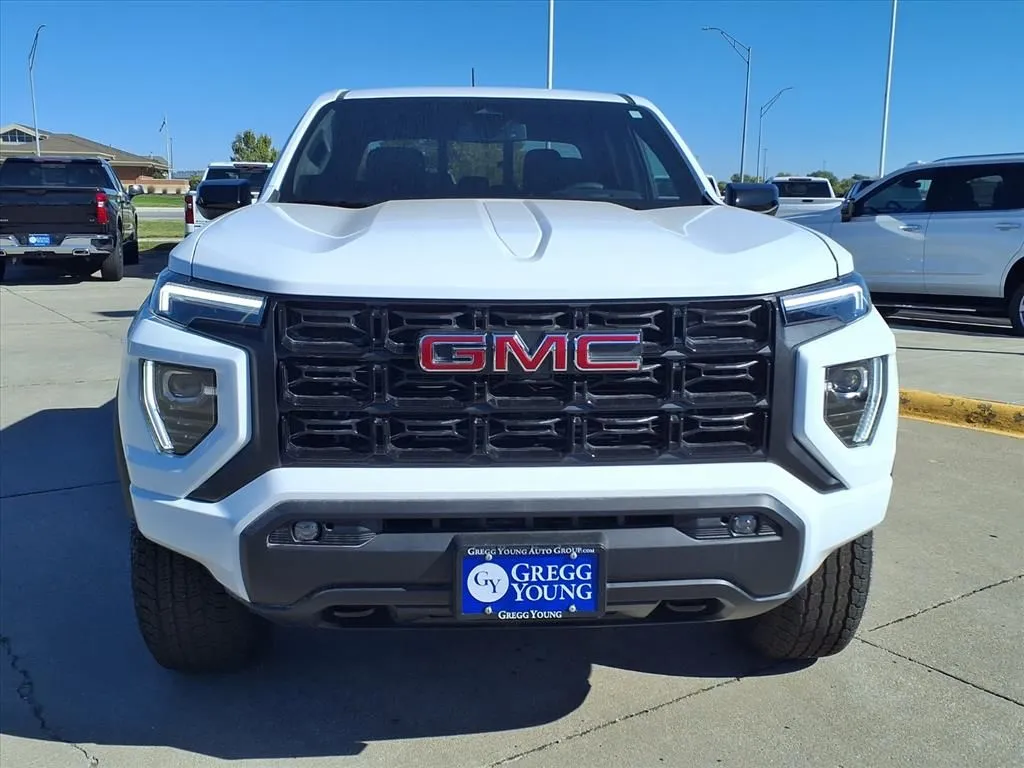 2026 GMC Canyon Elevation - Photo 8