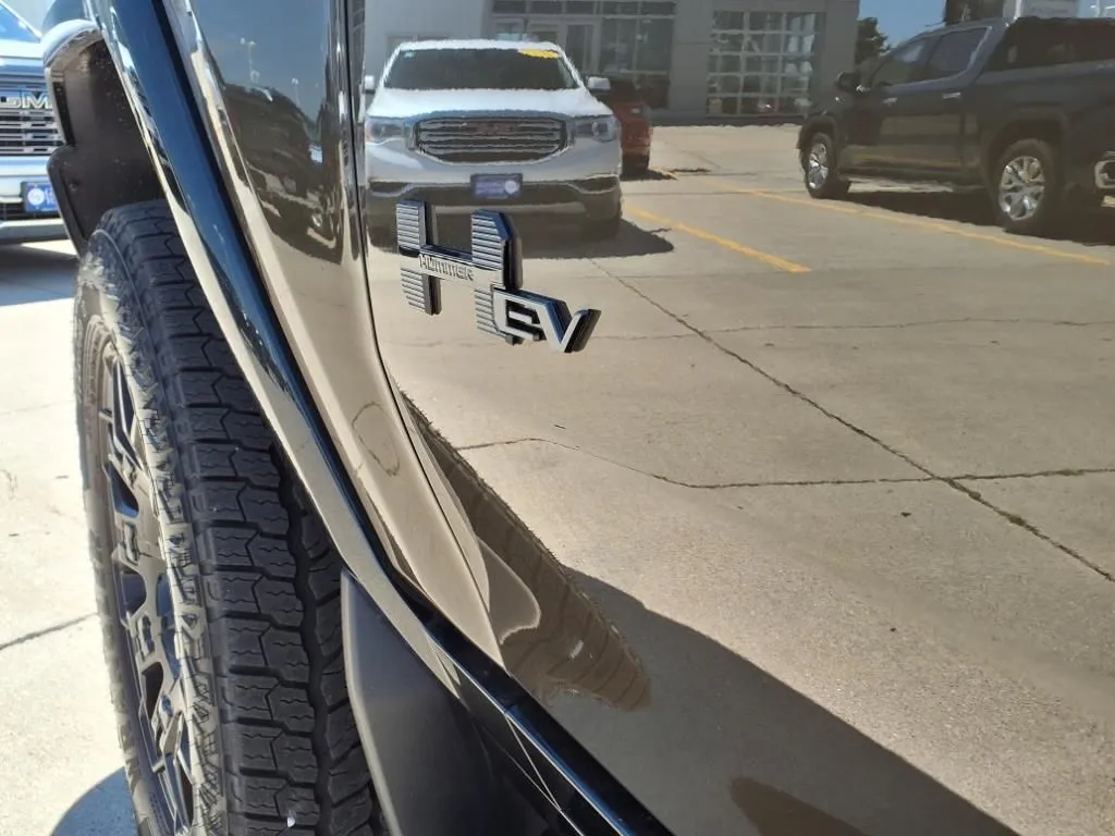 2025 GMC HUMMER EV 3X - Photo 10