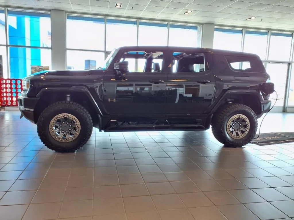 2025 GMC HUMMER EV 3X - Photo 8