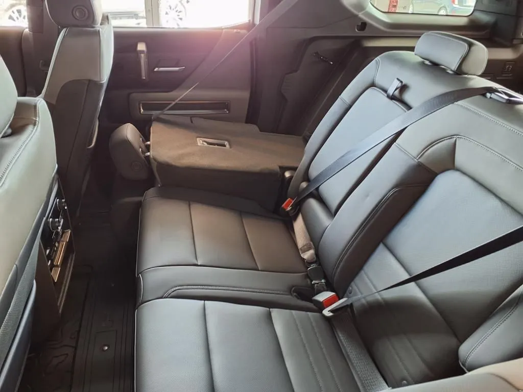 2025 GMC HUMMER EV 3X - Photo 9