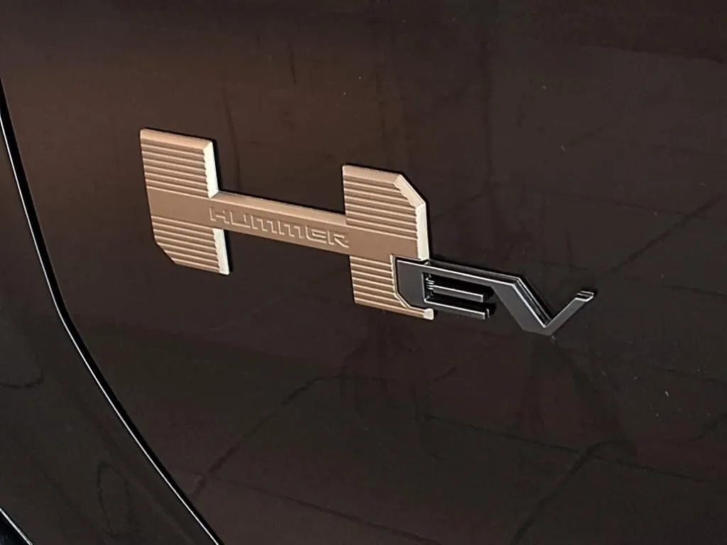 2025 GMC HUMMER EV 3X - Photo 17