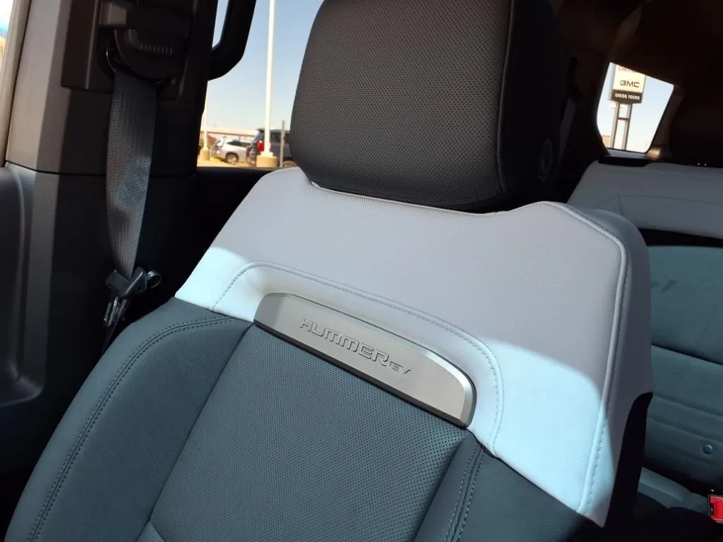2025 GMC HUMMER EV 3X - Photo 14