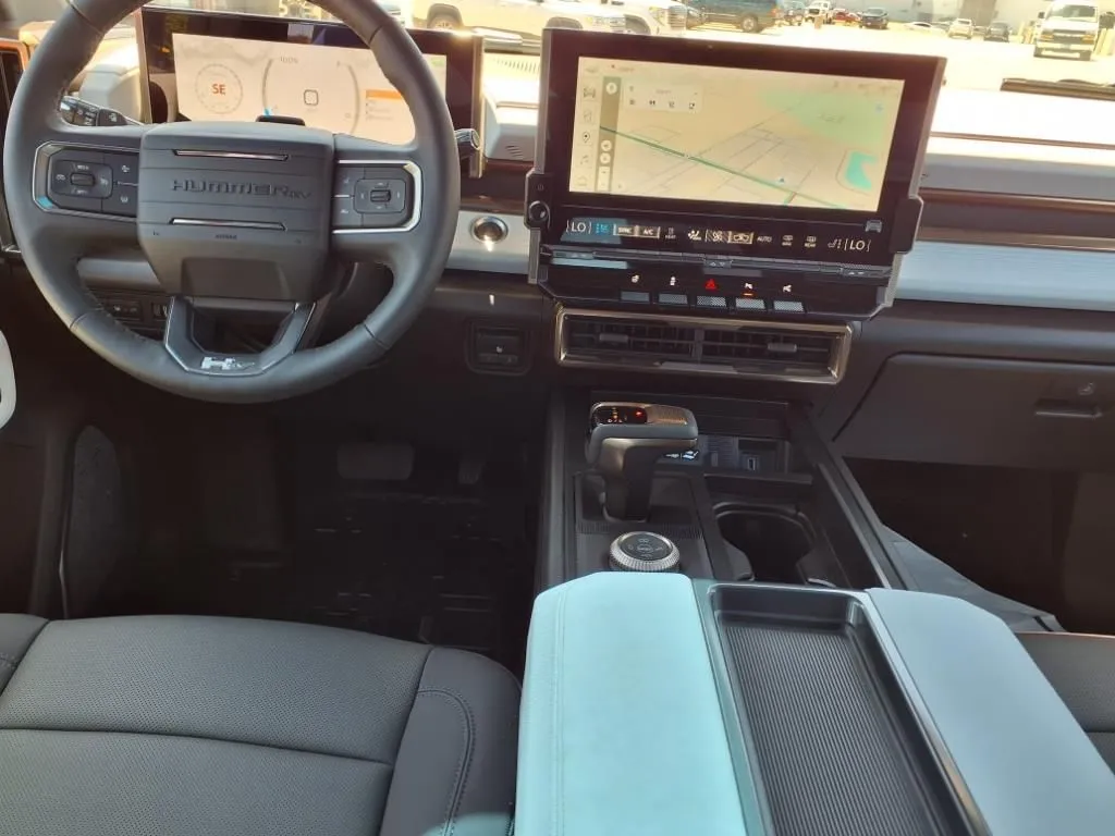 2025 GMC HUMMER EV 3X - Photo 12