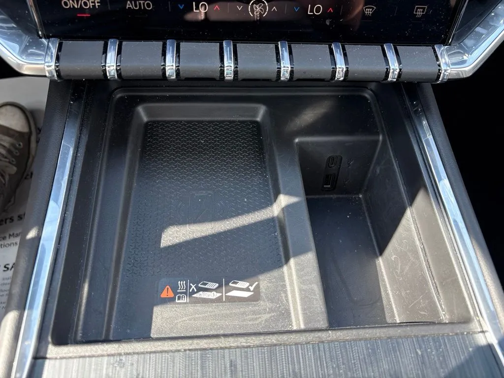 2026 GMC Acadia Elevation - Photo 23