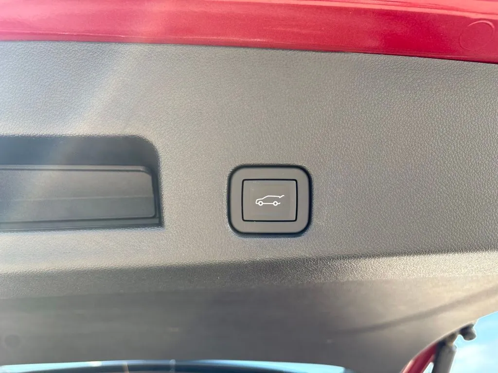 2026 GMC Acadia Elevation - Photo 9