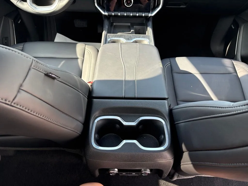 2026 GMC Acadia Elevation - Photo 34