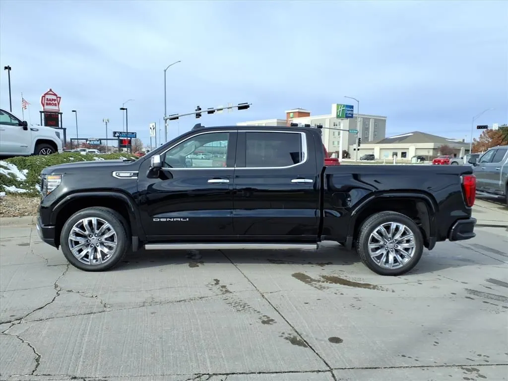 2026 GMC Sierra 1500 Denali - Photo 7
