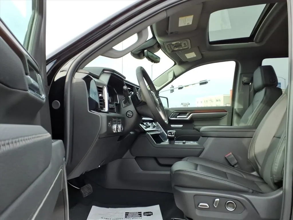 2026 GMC Sierra 1500 Denali - Photo 13