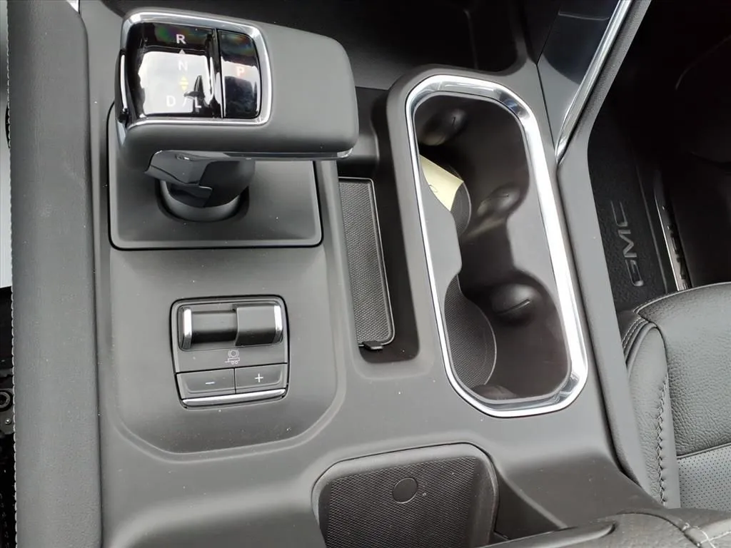 2026 GMC Sierra 1500 Denali - Photo 17