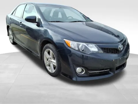 Photos of 2014 Toyota Camry SE for sale in Columbus, NE at Gregg Young Chevrolet GMC of Columbus