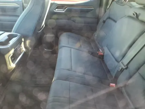 More photos of 2022 Chevrolet Silverado 1500 High Country at Gregg Young Chevrolet GMC of Columbus, NE