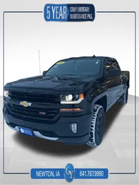 Black 2018 Chevrolet Silverado 1500 LT for sale in Newton, IA