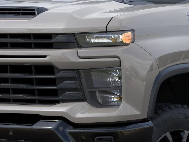 2026 Chevrolet Silverado 2500HD Custom photo 4