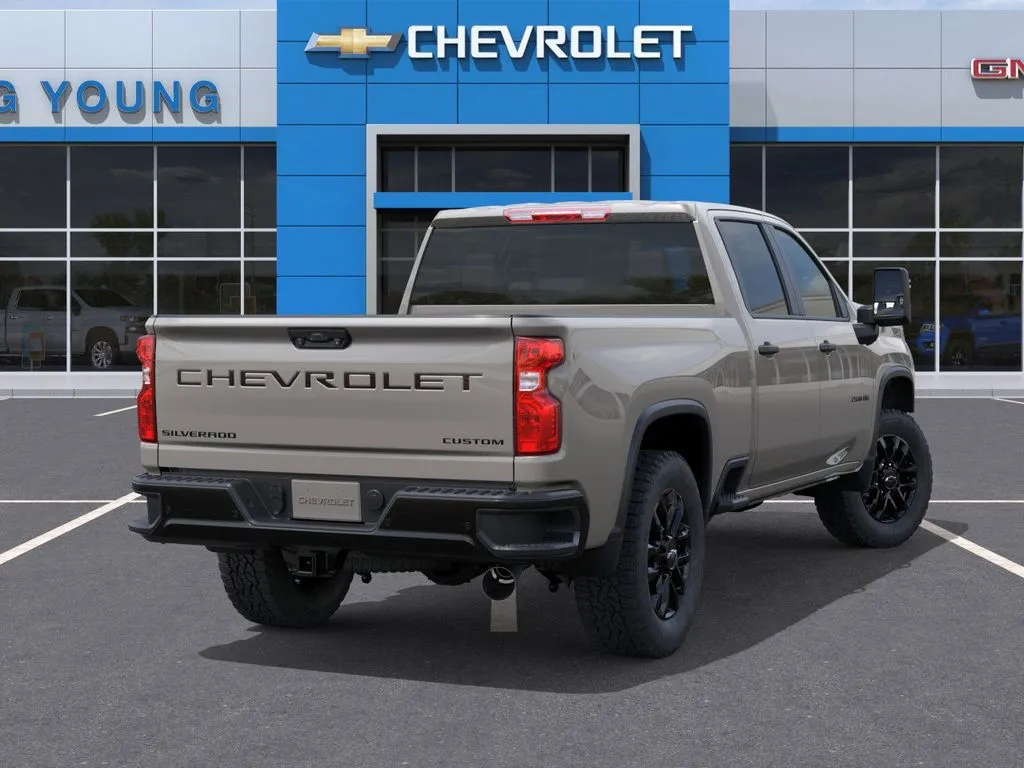 2026 Chevrolet Silverado 2500HD Custom photo 2