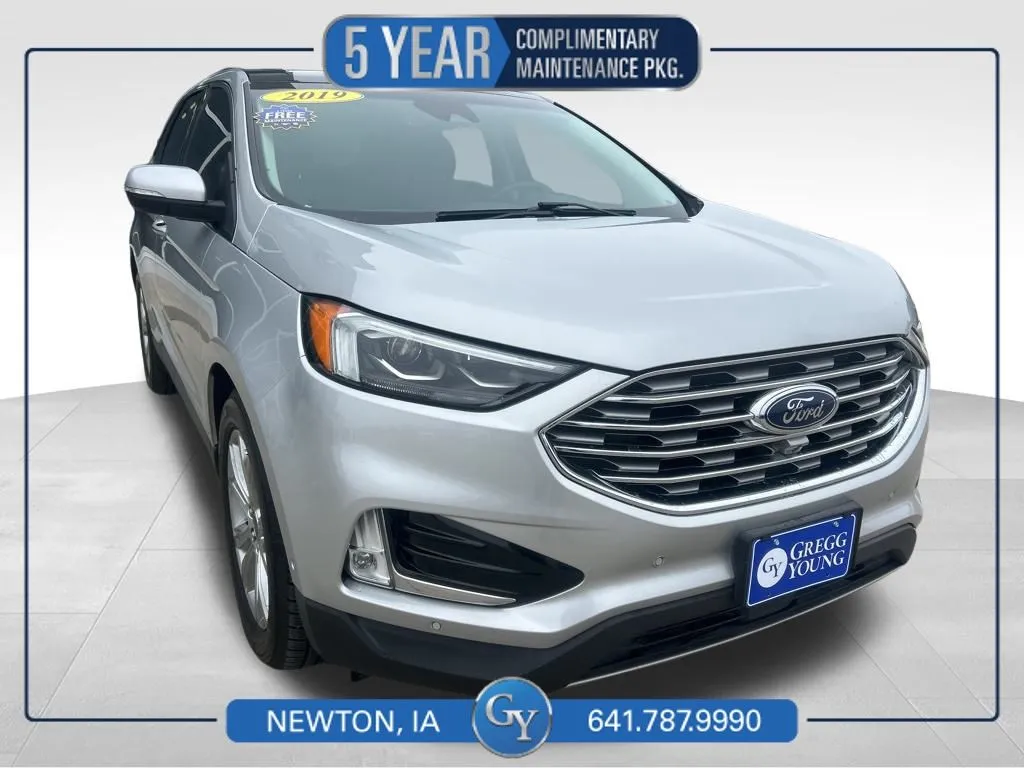 Silver 2019 Ford Edge Titanium for sale in Newton, IA
