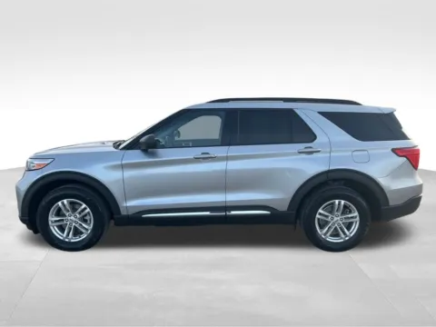 Another view of 2022 Ford Explorer XLT for sale in Newton, IA at Gregg Young Chevrolet Newton