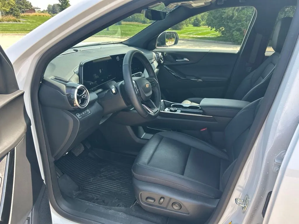 2026 Chevrolet Equinox LT - Photo 15