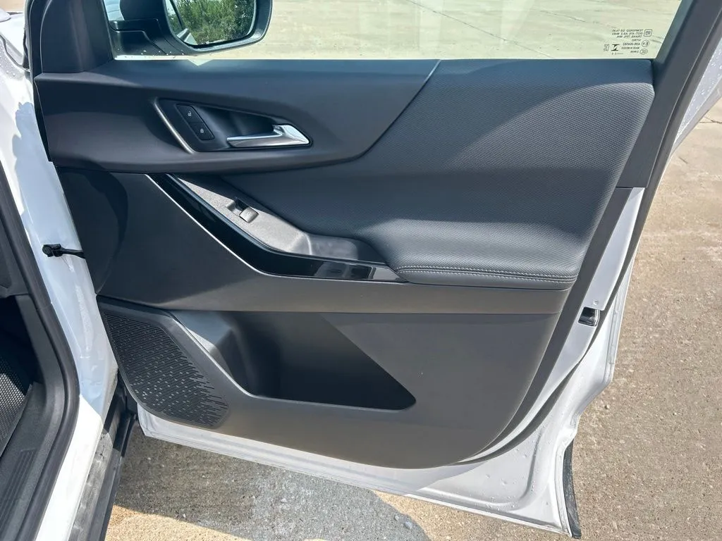 2026 Chevrolet Equinox LT - Photo 23