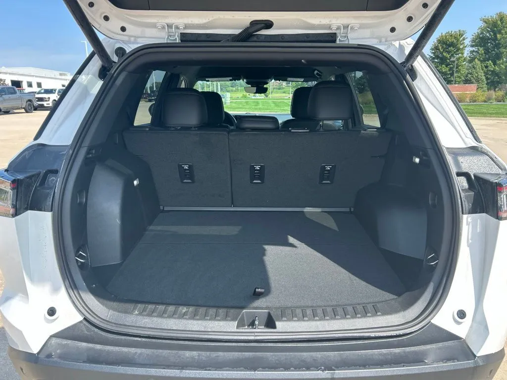 2026 Chevrolet Equinox LT - Photo 19