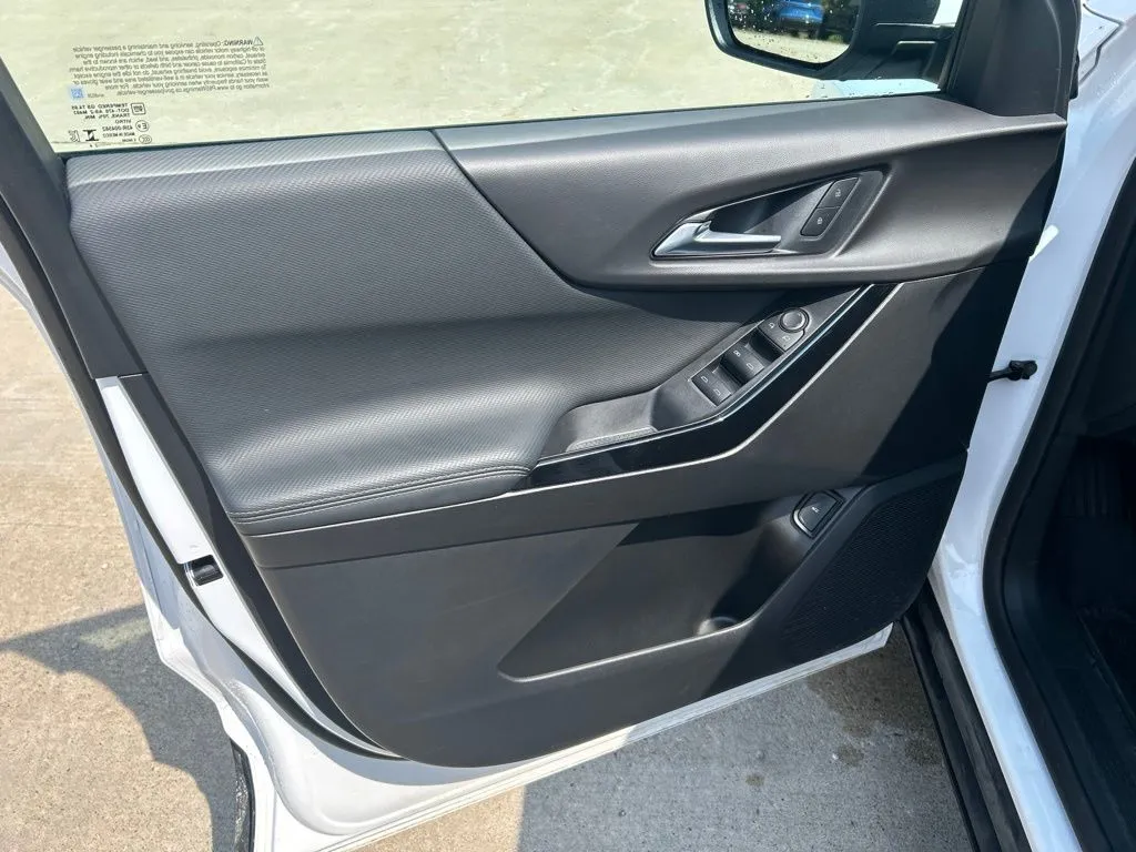 2026 Chevrolet Equinox LT - Photo 13