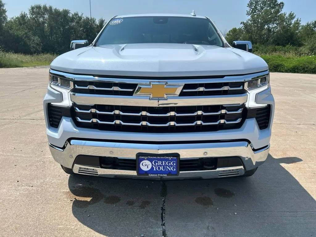 2026 Chevrolet Silverado 1500 LTZ - Photo 11