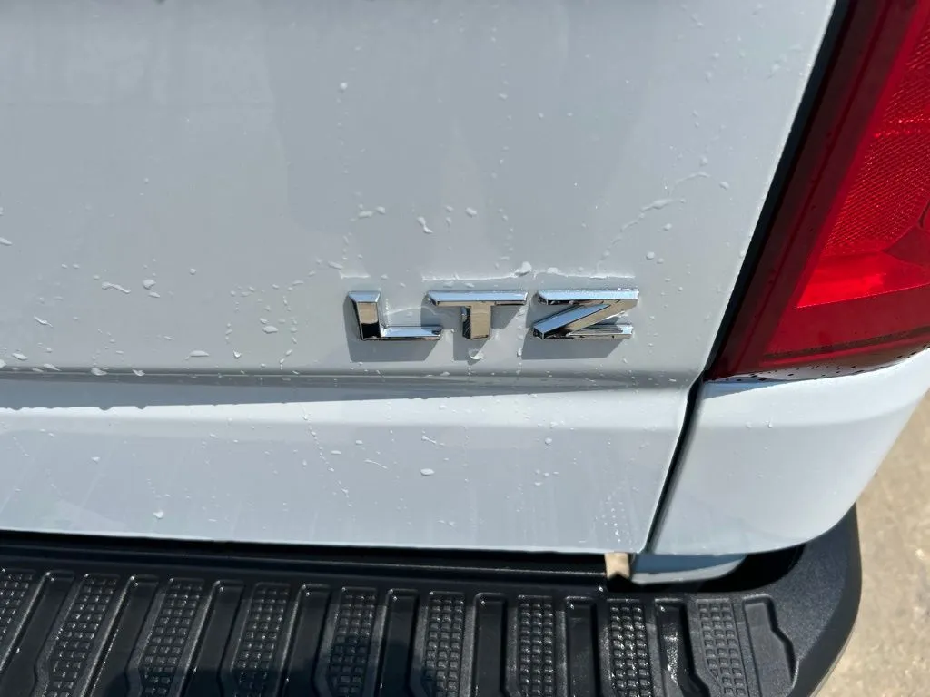 2026 Chevrolet Silverado 1500 LTZ - Photo 6