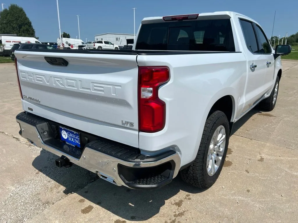 2026 Chevrolet Silverado 1500 LTZ - Photo 7