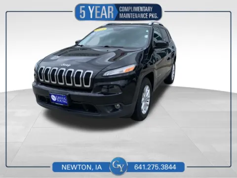 Black 2018 Jeep Cherokee Latitude Plus for sale in Newton, IA
