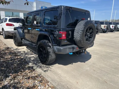 More photos of 2021 Jeep Wrangler Unlimited Rubicon 4xe at Gregg Young Chevrolet Newton, IA