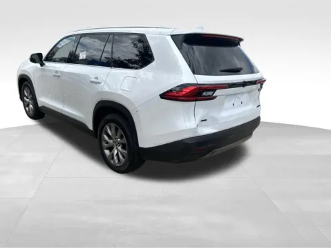 More photos of 2024 Toyota Grand Highlander Limited at Gregg Young Chevrolet Newton, IA