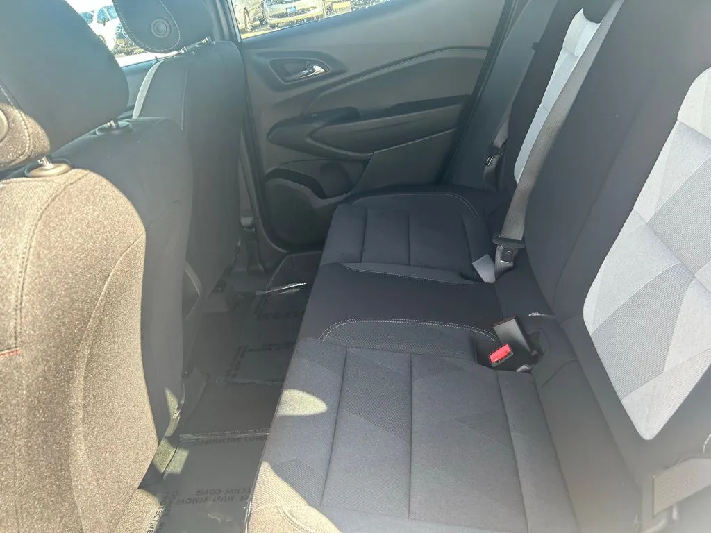 2026 Chevrolet Trax RS - Photo 15