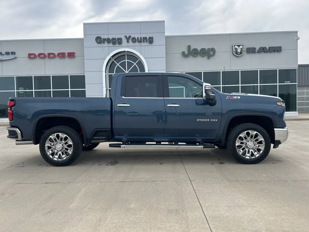 2026 Chevrolet Silverado 2500 HD LTZ - Photo 7