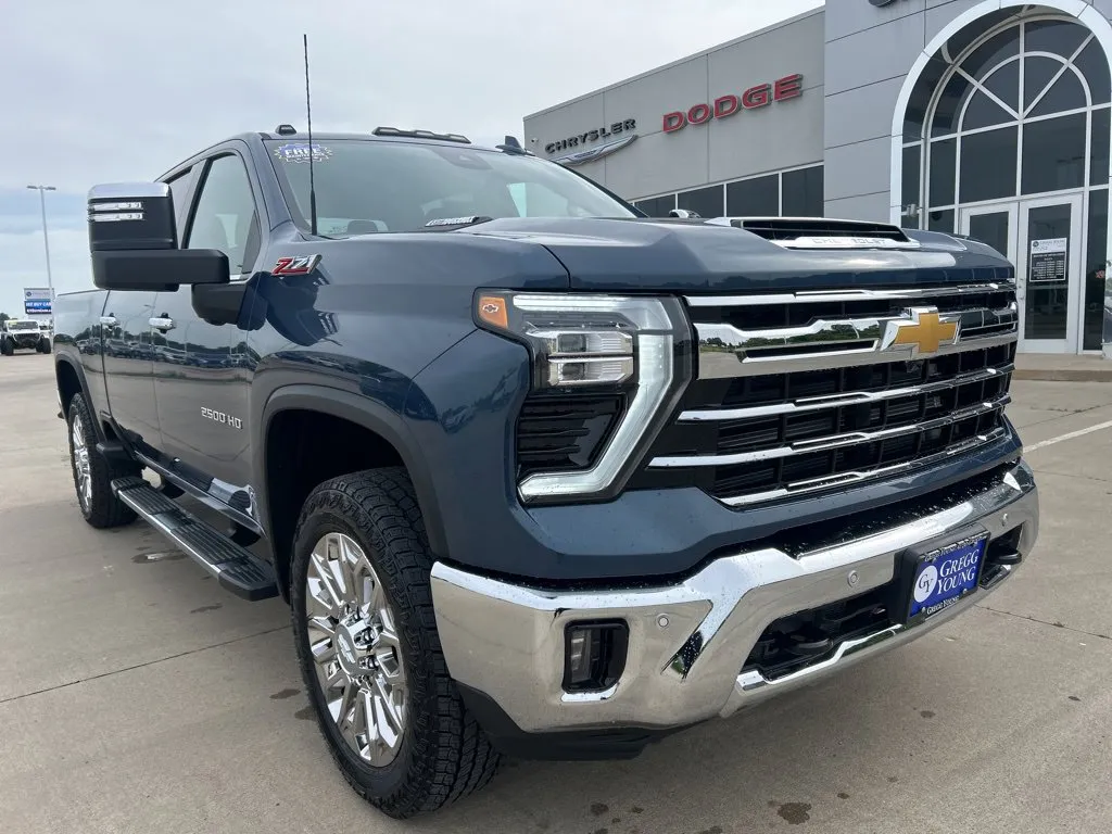 2026 Chevrolet Silverado 2500 HD LTZ - Photo 9