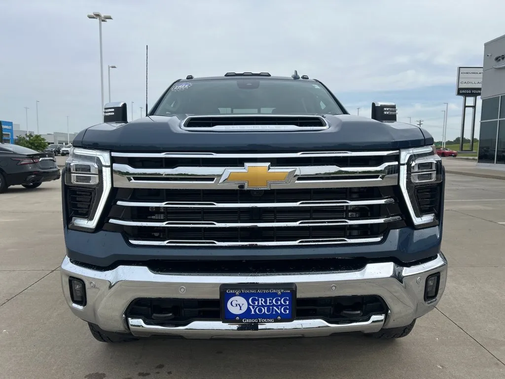 2026 Chevrolet Silverado 2500 HD LTZ - Photo 10