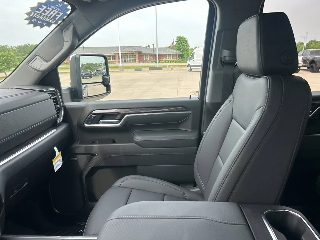 2026 Chevrolet Silverado 2500 HD LTZ - Photo 24
