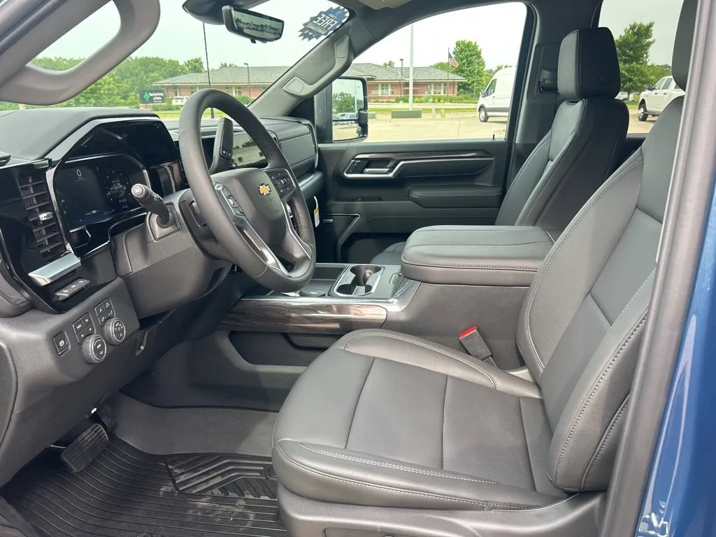 2026 Chevrolet Silverado 2500 HD LTZ - Photo 23