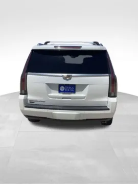 More photos of 2018 Cadillac Escalade Platinum Edition at Gregg Young Chevrolet Newton, IA