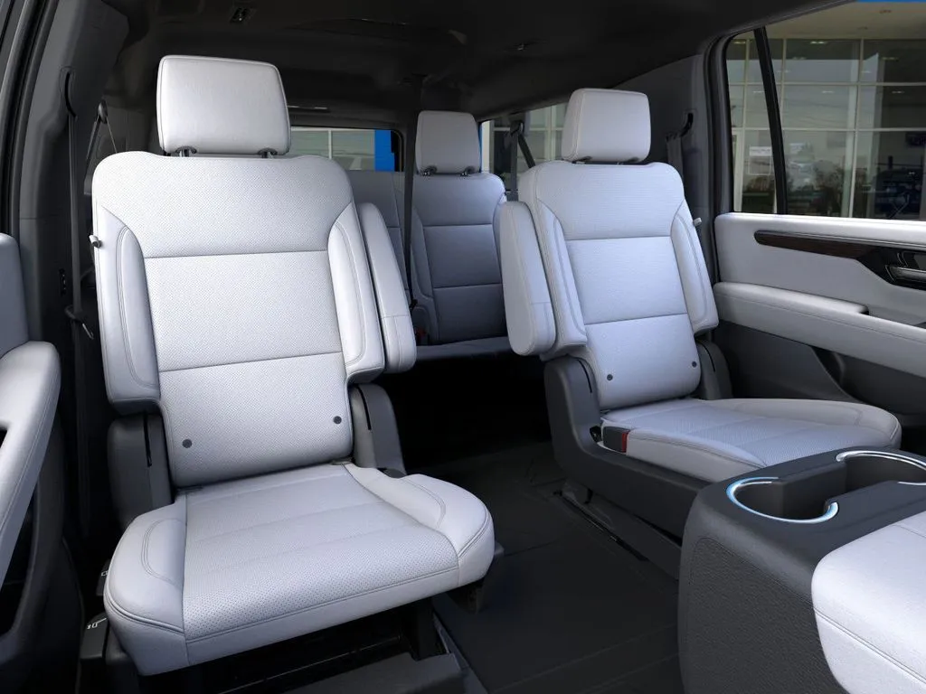 2026 Chevrolet Suburban Premier - Photo 18