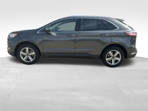 Another view of 2019 Ford Edge SEL for sale in Newton, IA at Gregg Young Chevrolet Newton
