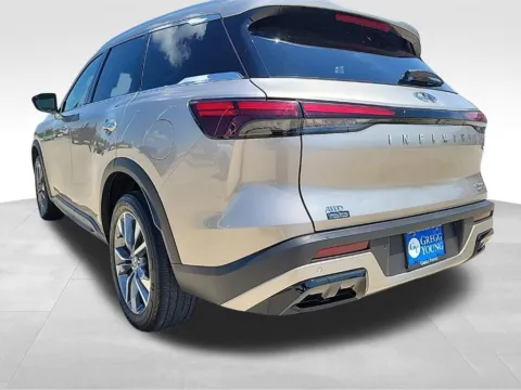 Another view of 2024 INFINITI QX60 LUXE for sale in Newton, IA at Gregg Young Chevrolet Newton