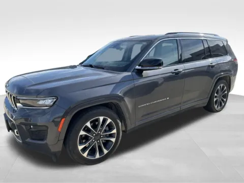 Another view of 2022 Jeep Grand Cherokee L Overland for sale in Newton, IA at Gregg Young Chevrolet Newton
