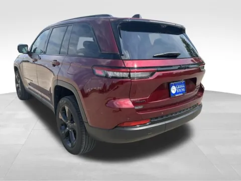 More photos of 2025 Jeep Grand Cherokee Limited at Gregg Young Chevrolet Newton, IA