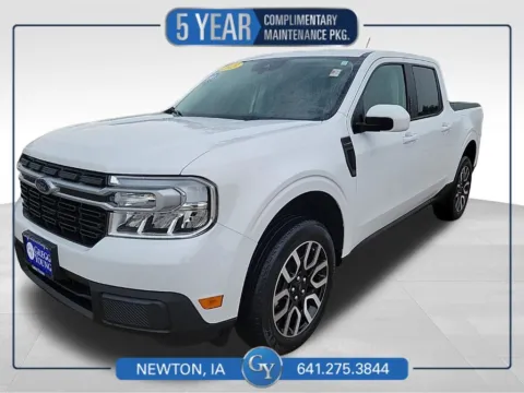 White 2023 Ford Maverick Lariat for sale in Newton, IA