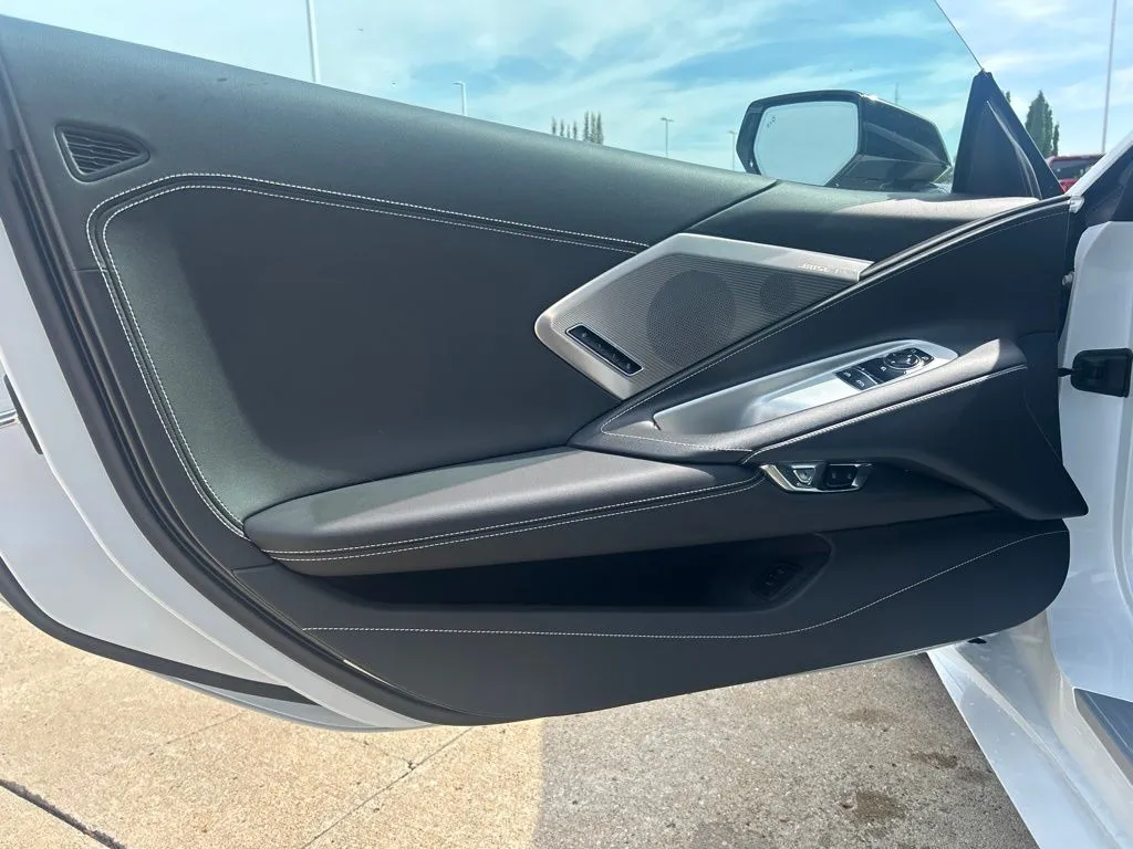 2026 Chevrolet Corvette 2LT - Photo 11