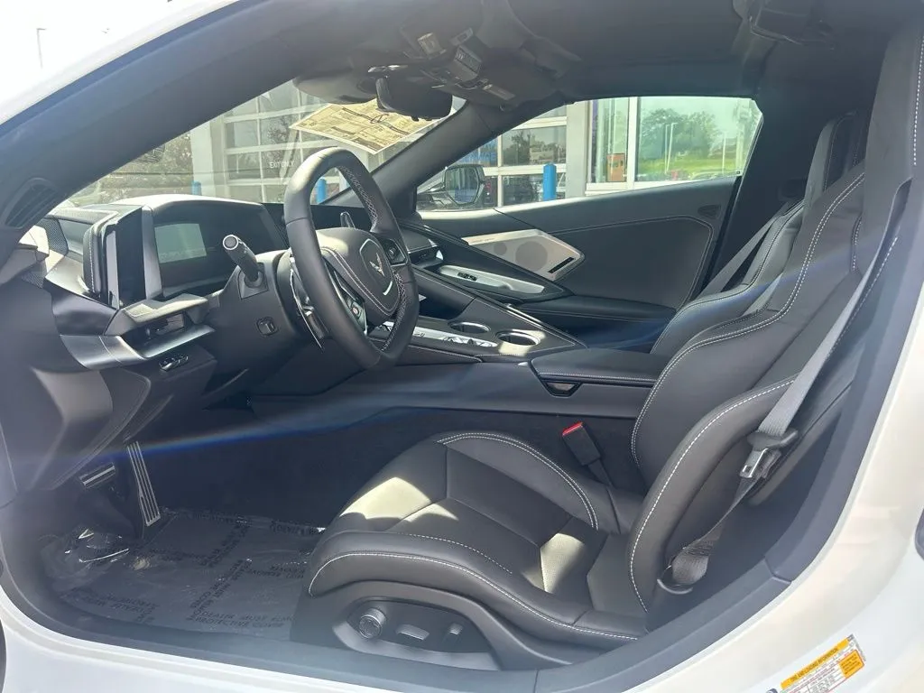 2026 Chevrolet Corvette 2LT - Photo 14