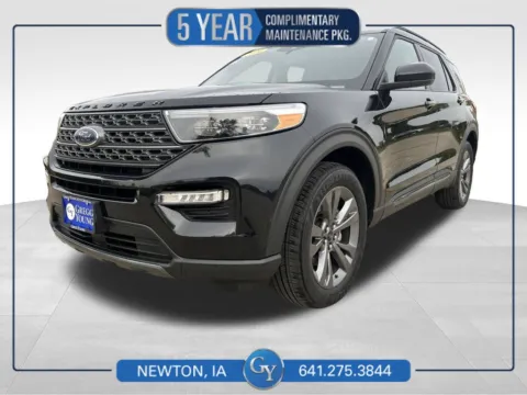 Black 2024 Ford Explorer XLT for sale in Newton, IA