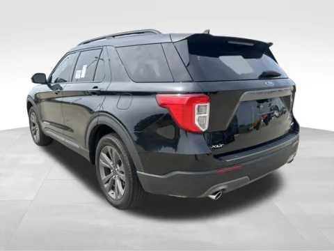 More photos of 2024 Ford Explorer XLT at Gregg Young Chevrolet Newton, IA