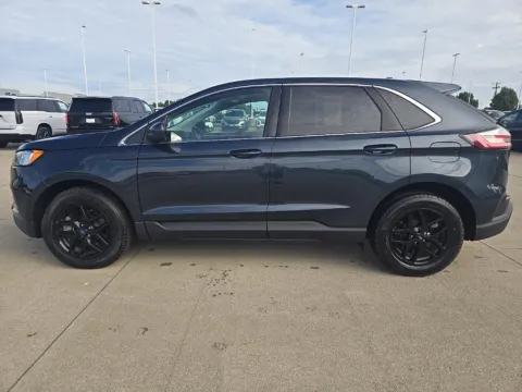Another view of 2023 Ford Edge SEL for sale in Newton, IA at Gregg Young Chevrolet Newton