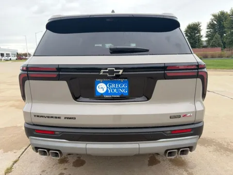 More photos of 2027 Chevrolet Traverse Z71 at Gregg Young Chevrolet Newton, IA