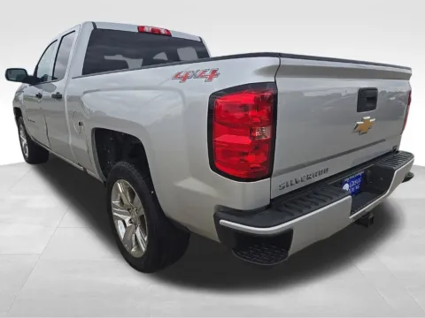 More photos of 2017 Chevrolet Silverado 1500 Custom at Gregg Young Chevrolet Newton, IA